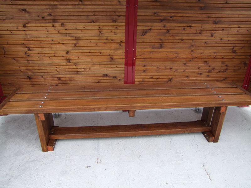 Option banquette en bois pin traité 