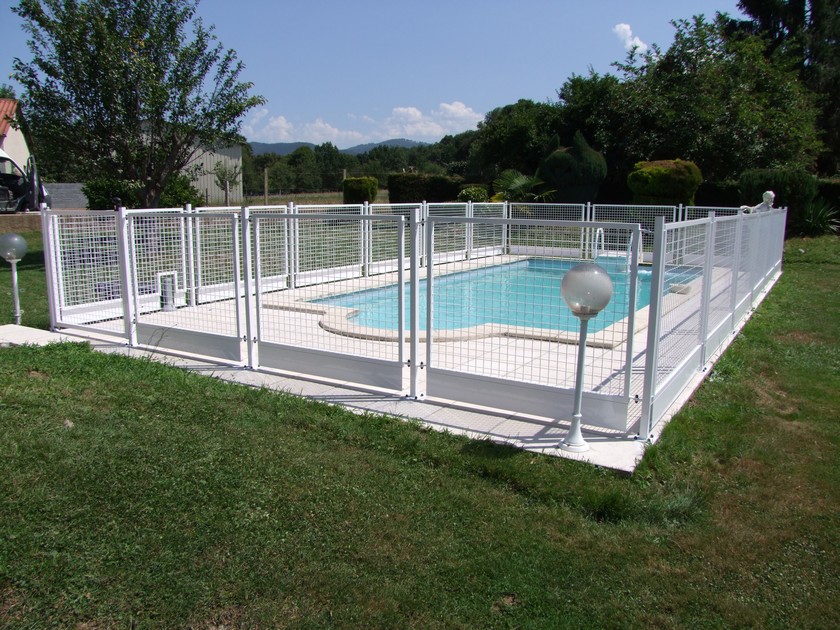 Barrière de protection piscine Bazert