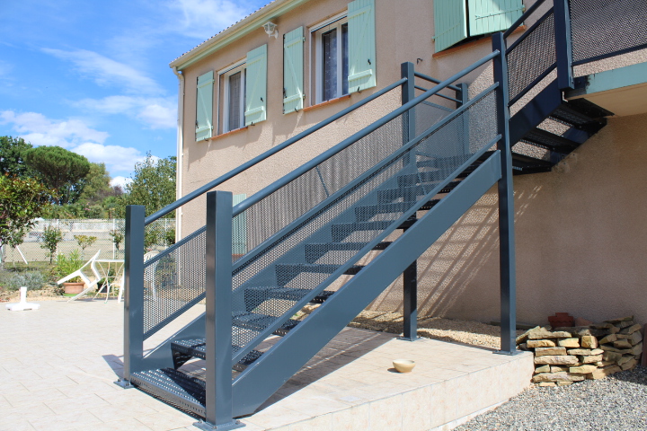 Escalier et rambarde garde corps Pomarède 0