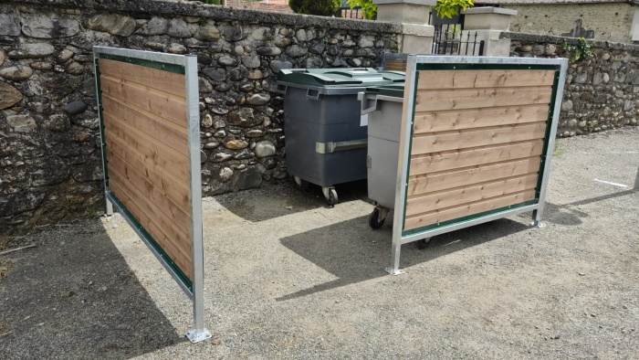 Protège cache-conteneur Artouste avec retour (dimensions sur mesure) - Réf. Site : Bizous (65)